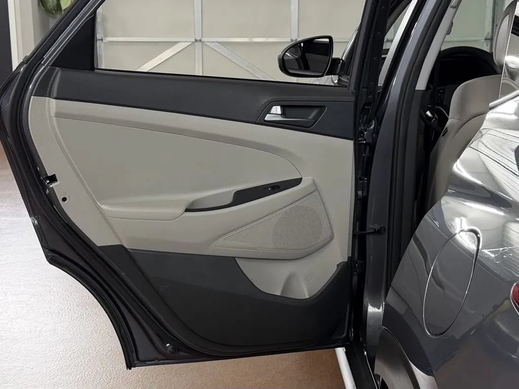 Used 2016 Hyundai Tucson SE w/ Option Group 02 AWD/4WD image 25