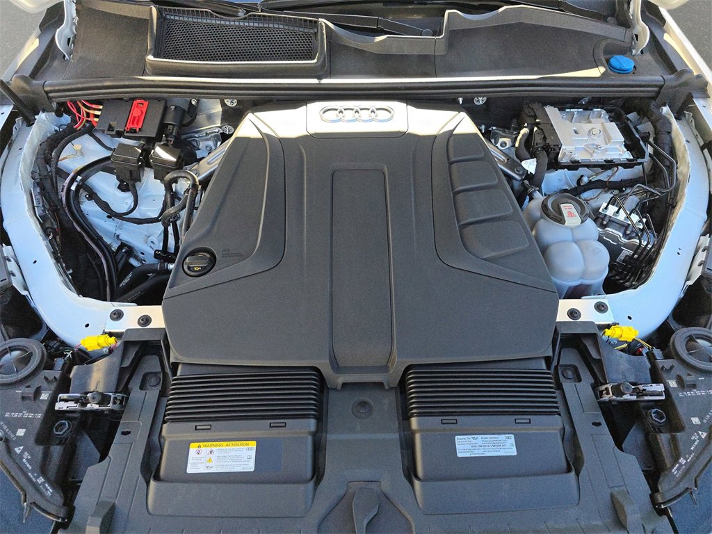 Certified 2023 Audi Q7 2.0T Premium w/ Towing Package image 32