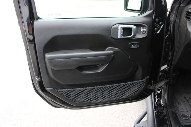 Used 2023 Jeep Wrangler Unlimited Sport AWD/4WD image 12