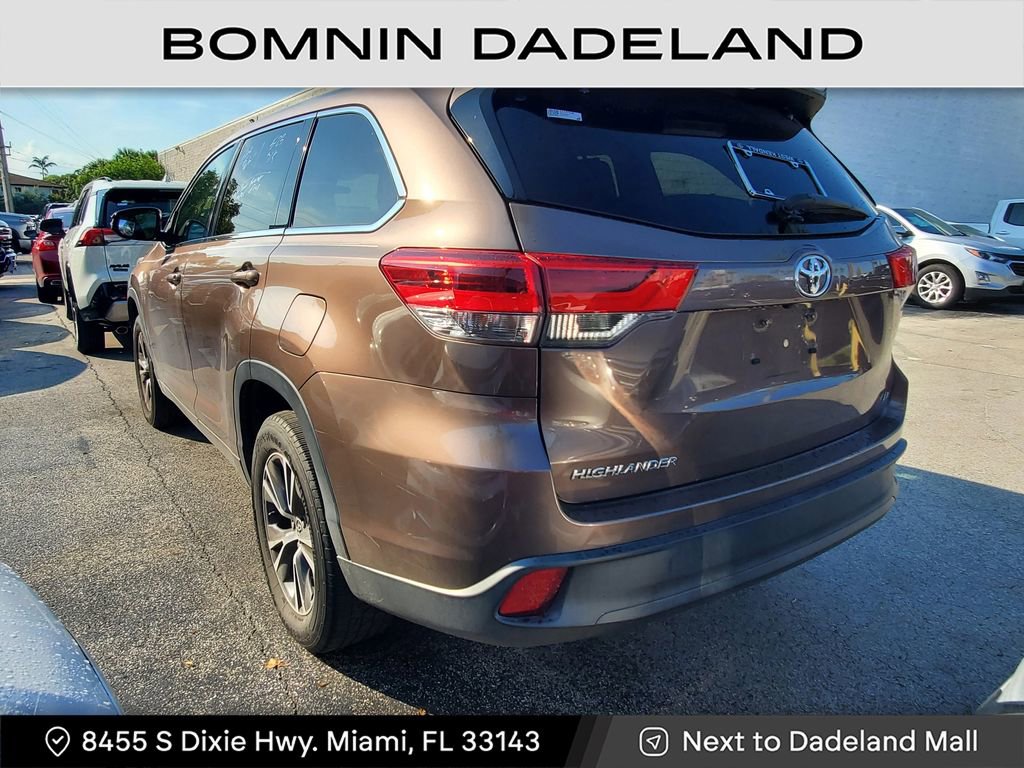 Used 2018 Toyota Highlander Plus image 3