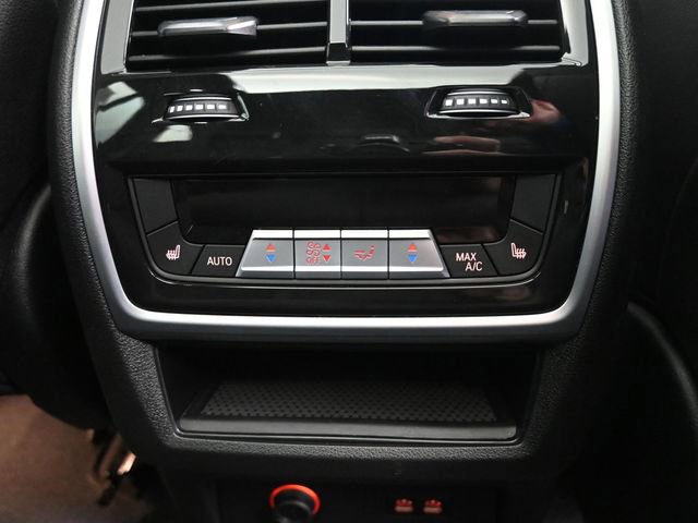 Used 2024 BMW X5 xDrive50e image 10