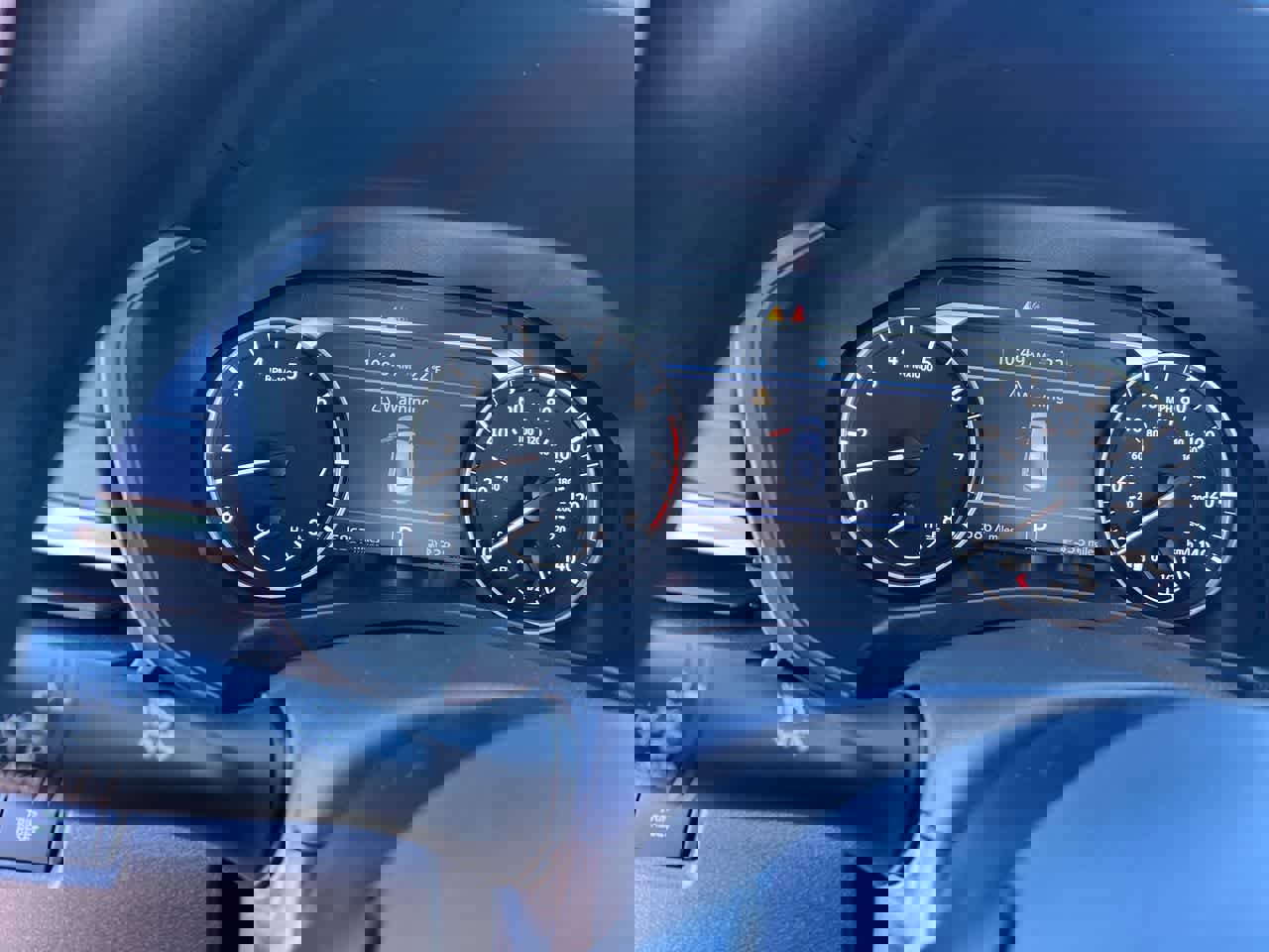 Used 2025 Nissan Altima 2.5 SV image 15