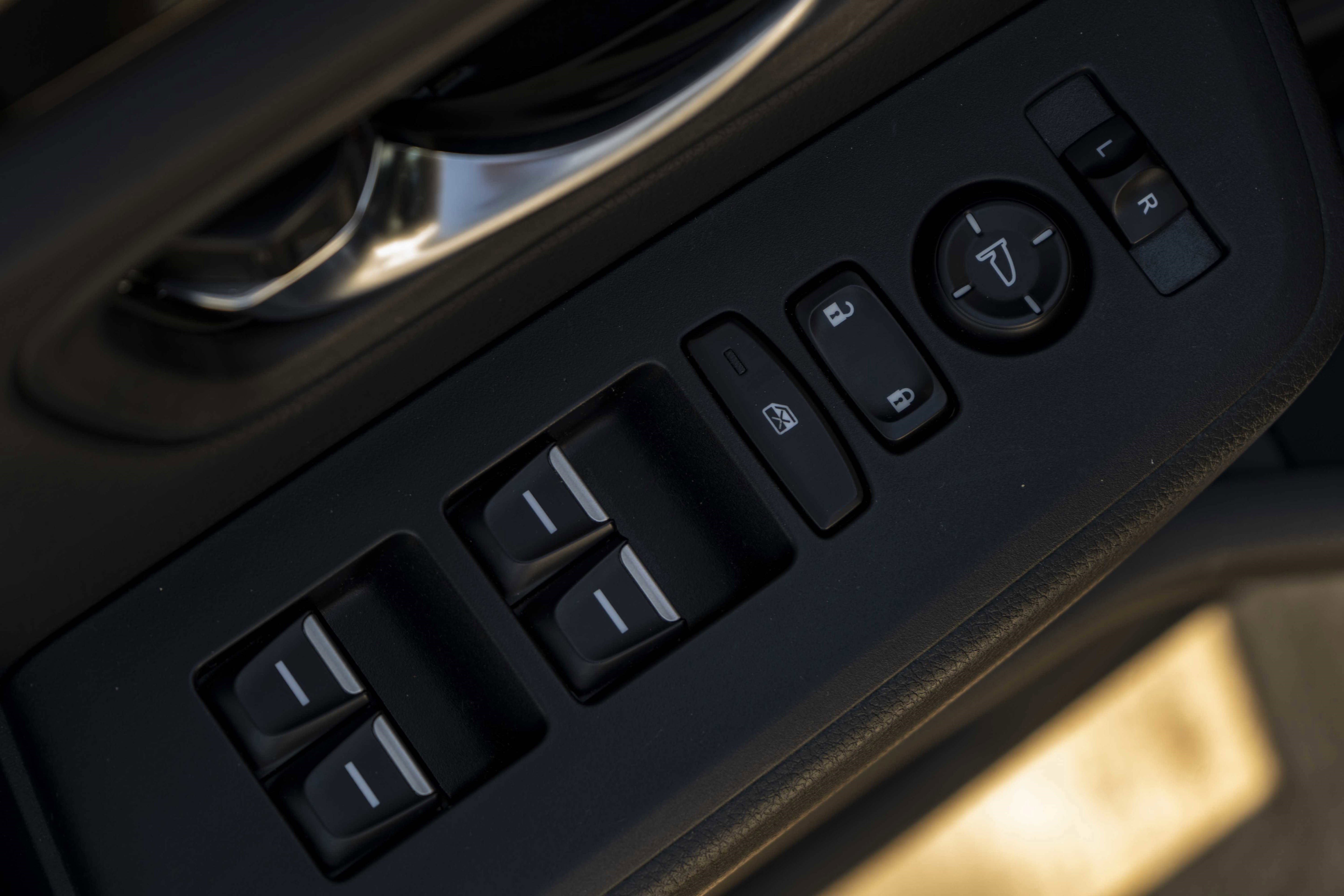 Used 2025 Honda Pilot EX-L image 33