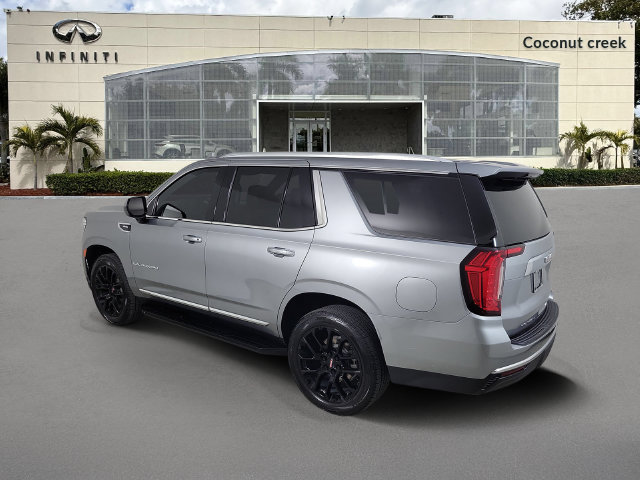 Used 2023 GMC Yukon SLT AWD/4WD image 3