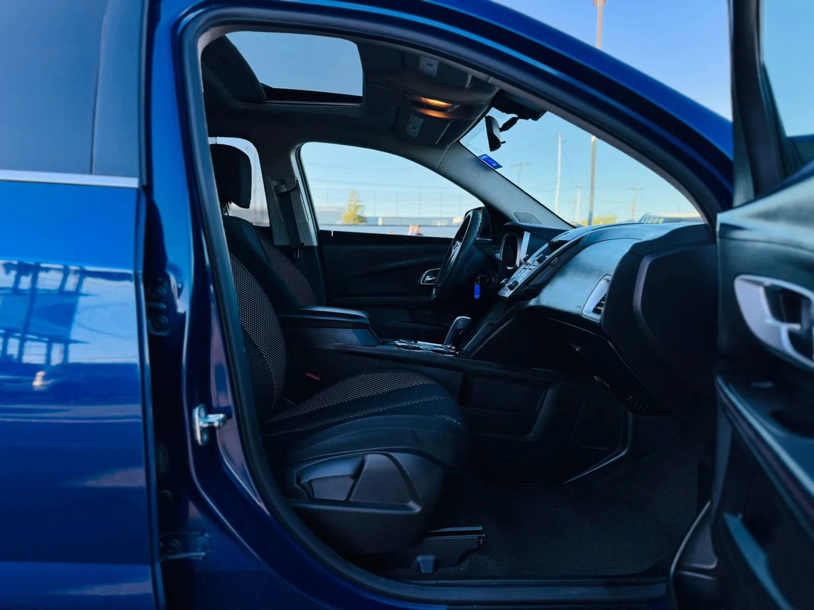 Used 2010 Chevrolet Equinox LT image 12