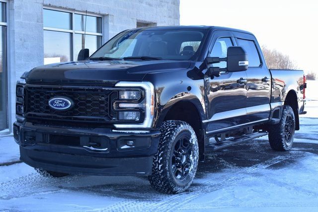 Used 2024 Ford F350 XLT w/ XLT Premium Package image 9