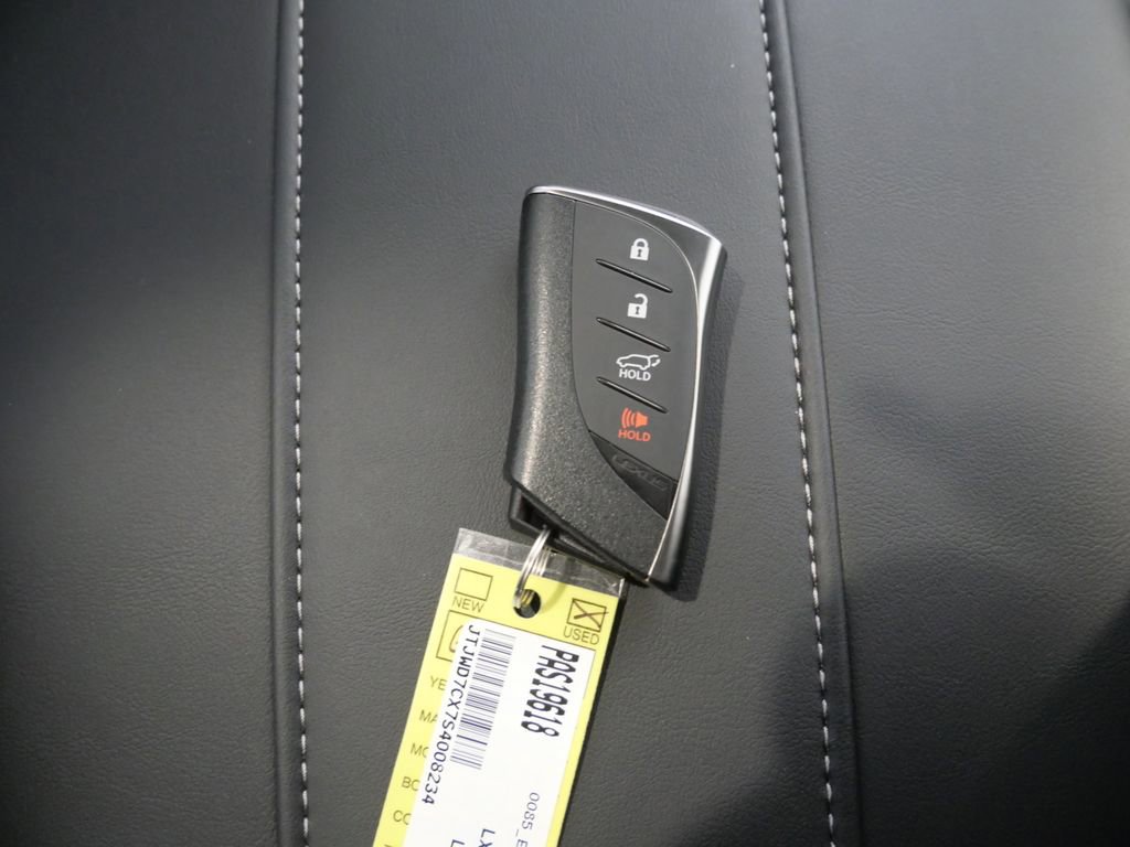 Used 2025 Lexus LX 700h Overtrail image 35