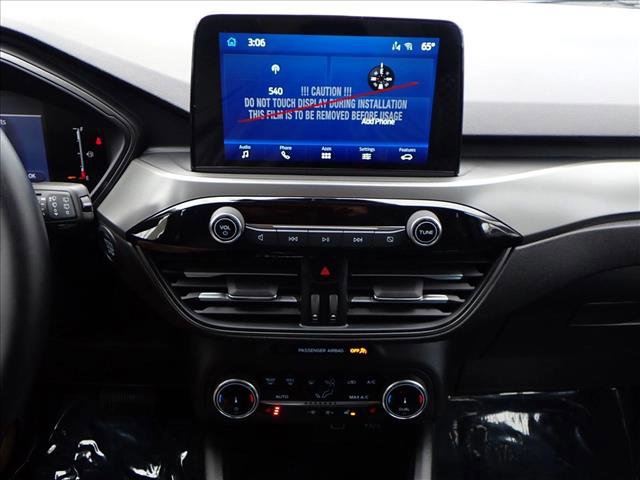 New 2026 Ford Escape Active w/ Cold Weather Package AWD/4WD image 16