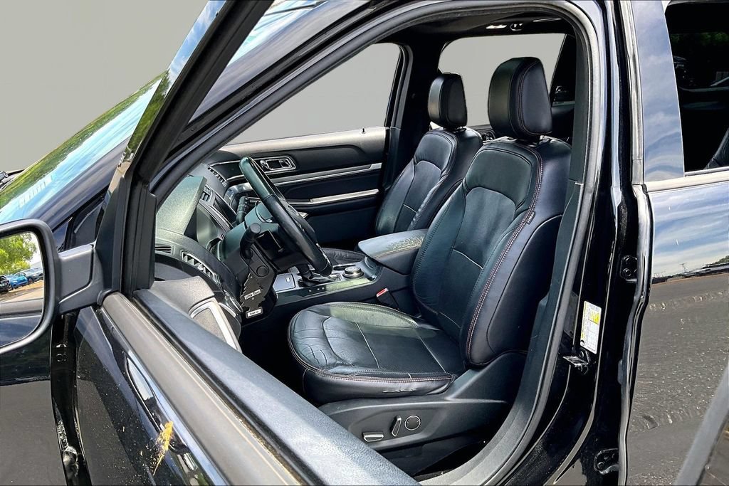 Used 2018 Ford Explorer Sport w/ Equipment Group 401A AWD/4WD image 15