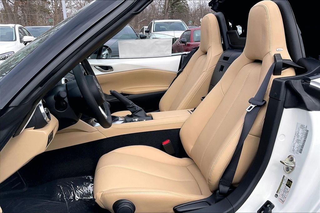 New 2026 MAZDA MX-5 Miata Grand Touring w/ Appearance Package image 9