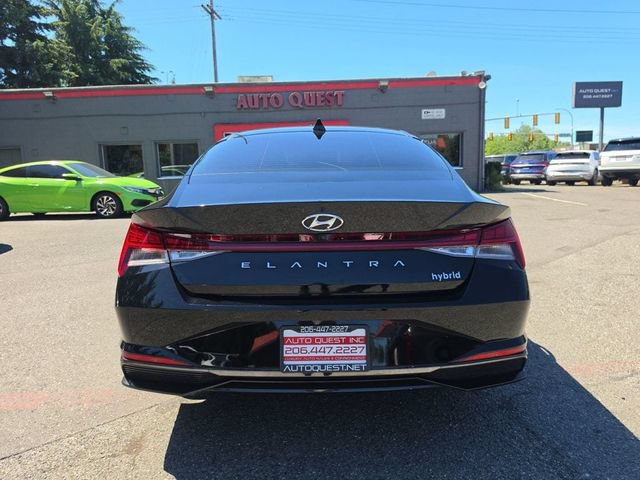Used 2023 Hyundai Elantra Limited w/ Cargo Package FWD image 24