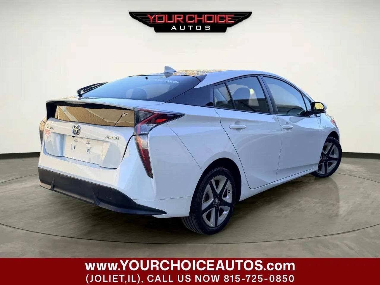 Used 2016 Toyota Prius Three Touring FWD image 7