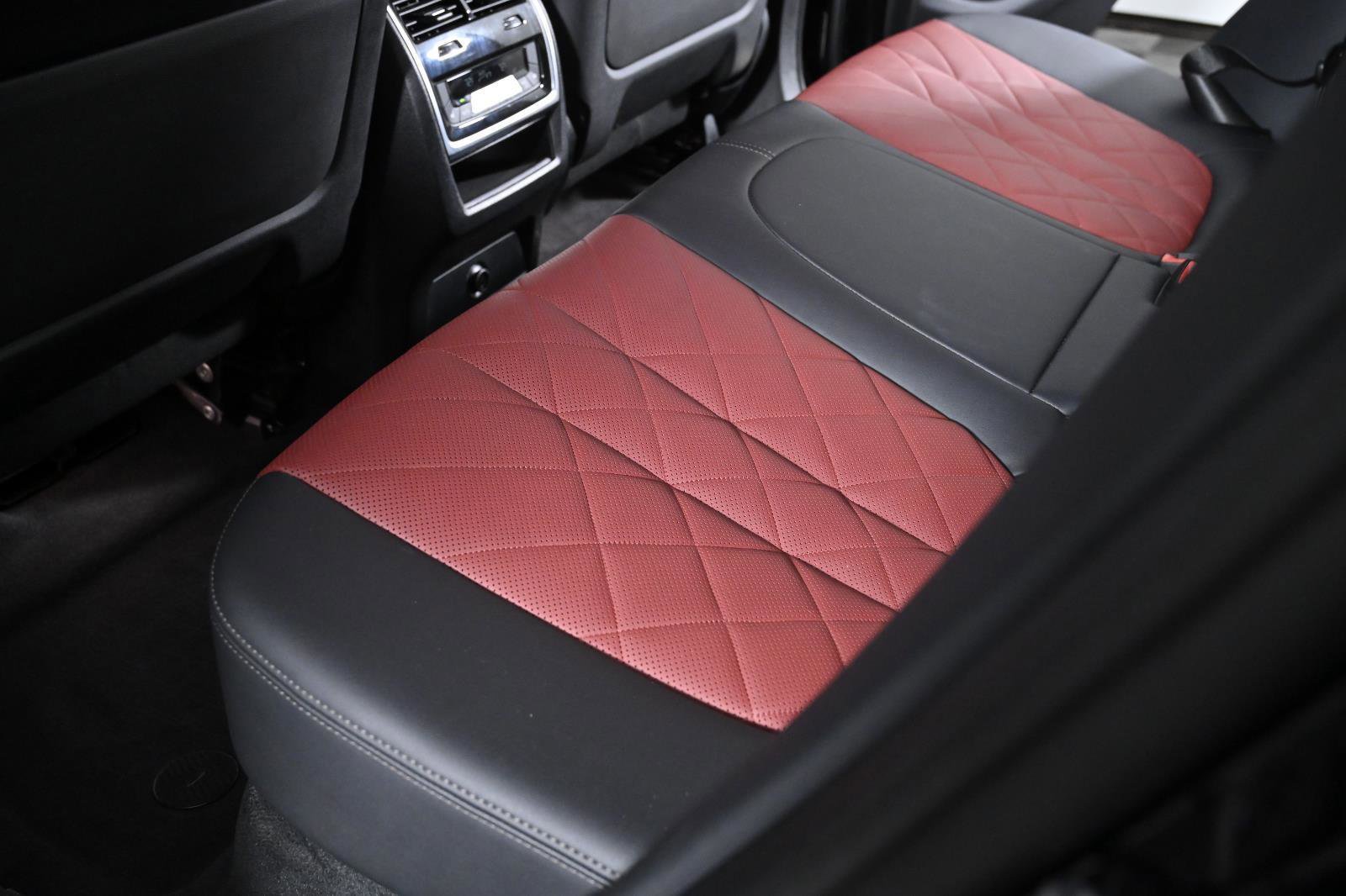 Used 2024 BMW X6 M60i image 34