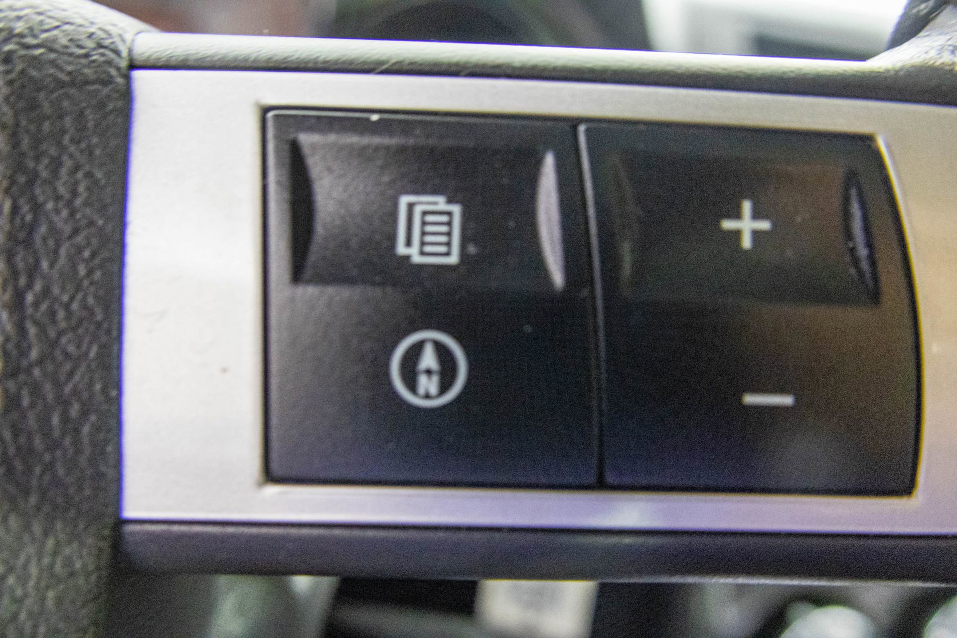 Used 2009 Dodge Challenger SRT8 w/ SRT Option Group II image 32