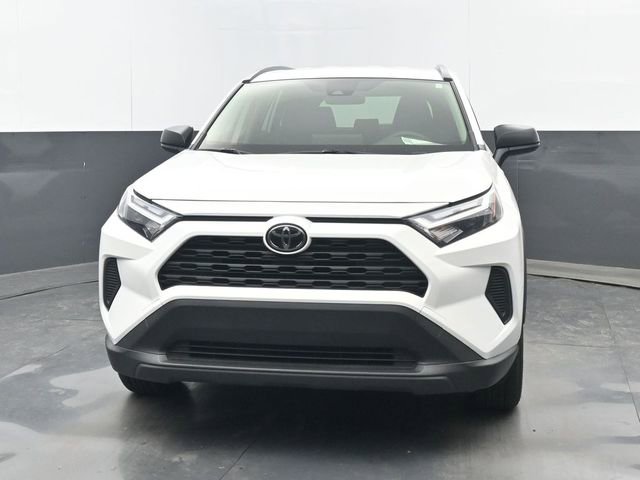 Used 2025 Toyota RAV4 LE image 21