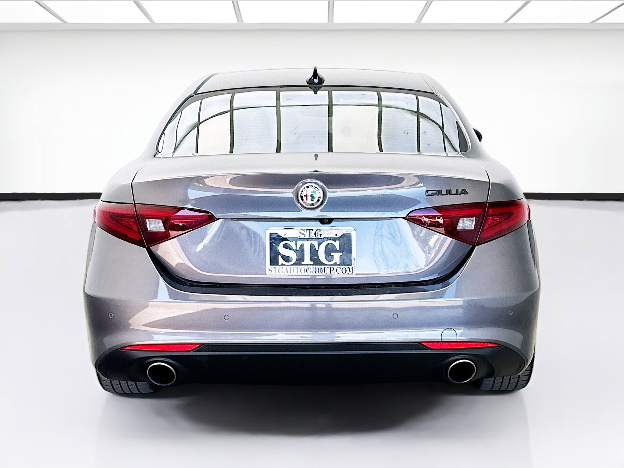 Used 2021 Alfa Romeo Giulia Ti w/ Nero Edizione image 5