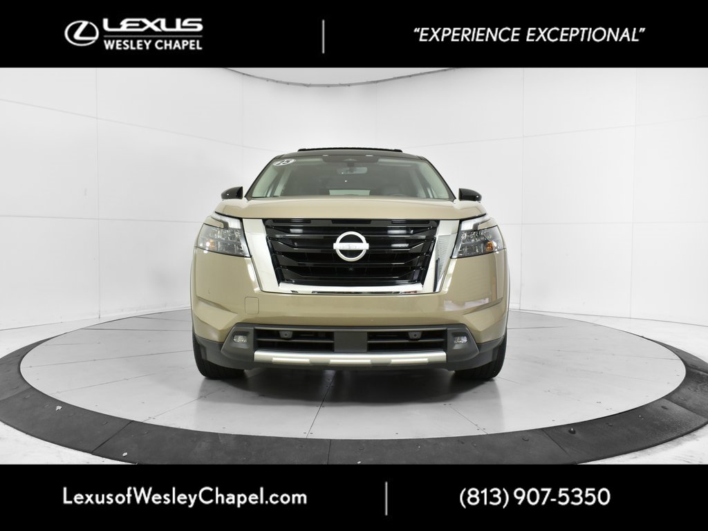 Used 2025 Nissan Pathfinder Platinum w/ Cargo Package image 13