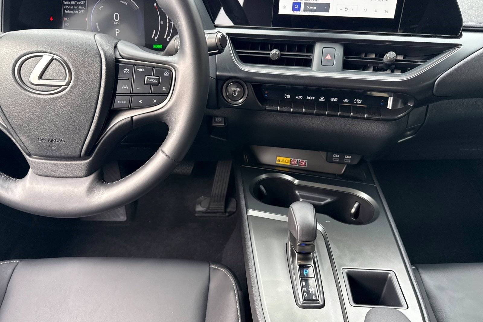 Certified 2025 Lexus UX 300h FWD w/ Accessory Package (Z2) image 28