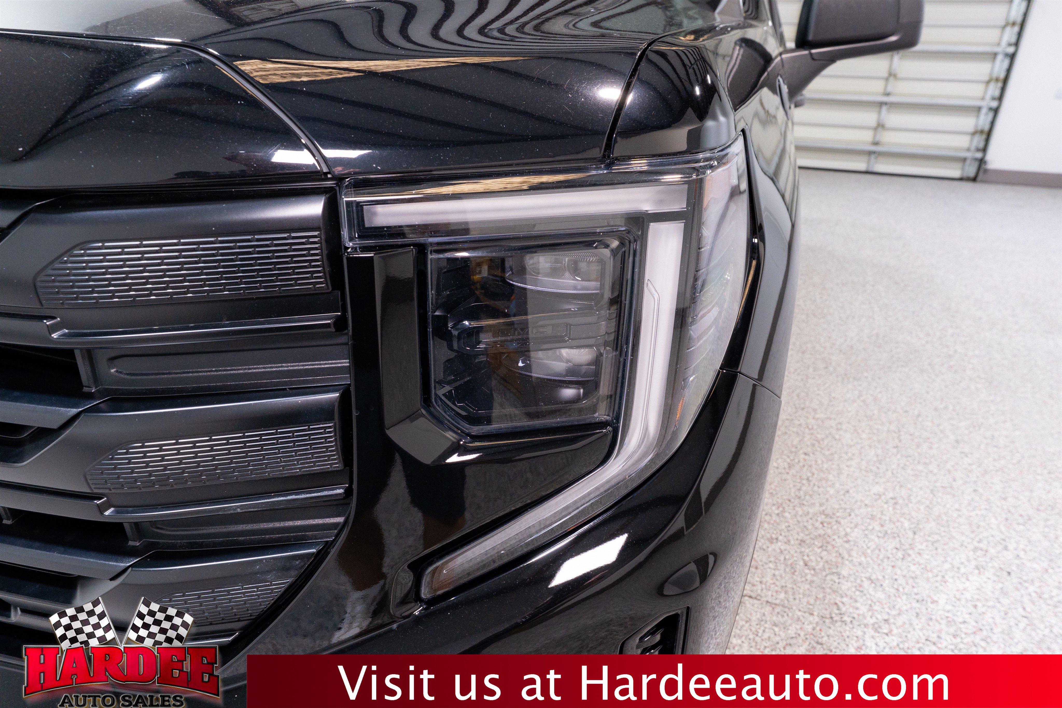 Used 2024 GMC Sierra 1500 Pro w/ Graphite Edition AWD/4WD image 8