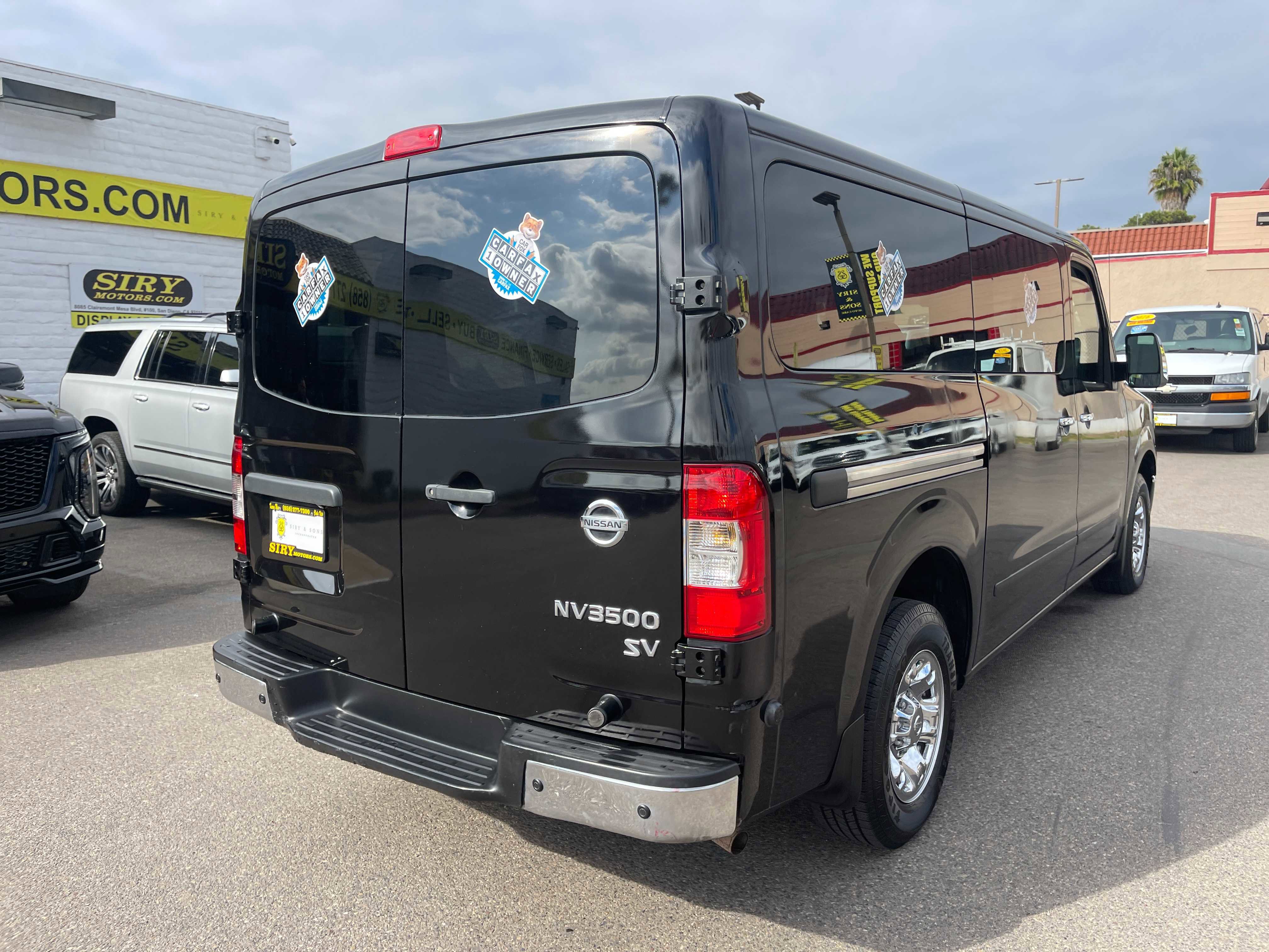 Used 2018 Nissan NV 3500 SV w/ Navigation Package image 3