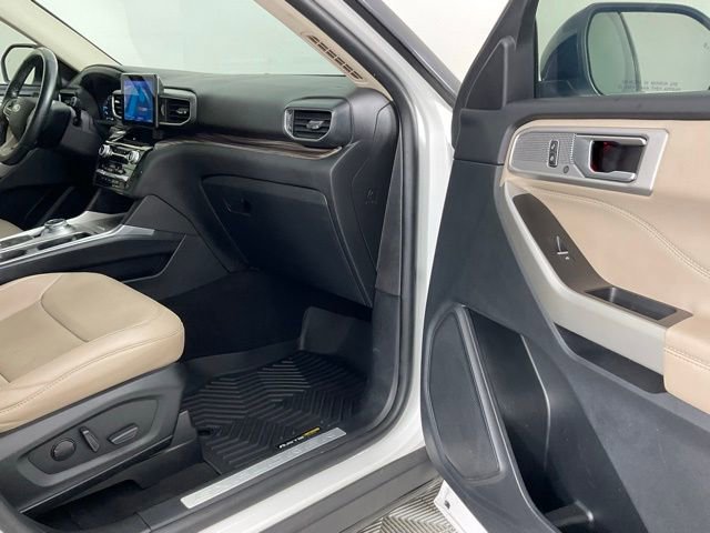 Used 2021 Ford Explorer Limited AWD/4WD image 19
