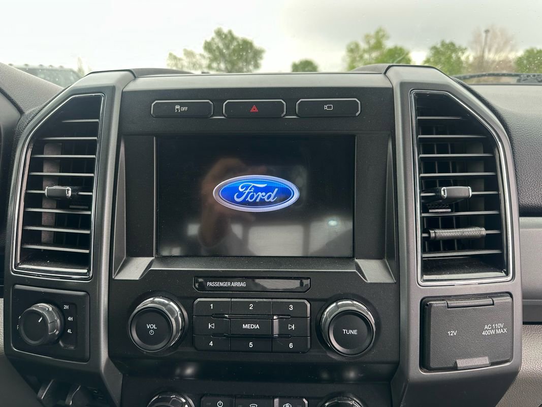 Used 2021 Ford F250 XLT w/ XLT Premium Package AWD/4WD image 19