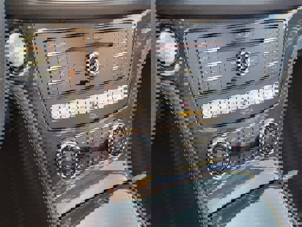 Used 2017 Mercedes-Benz SL 450 image 19