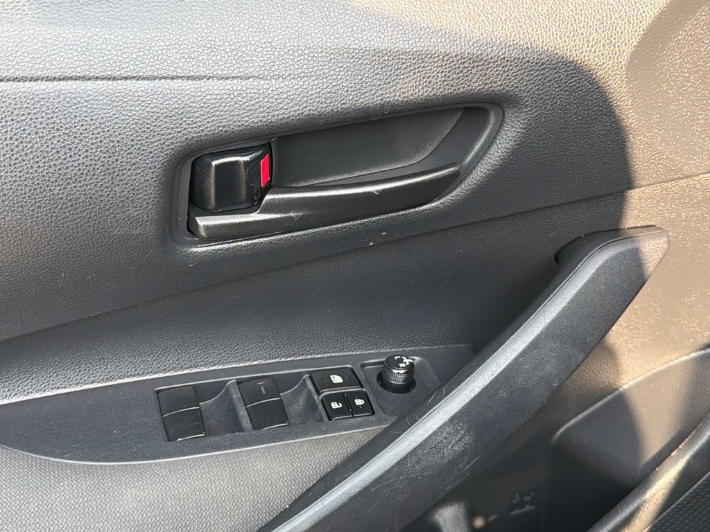 Used 2023 Toyota Corolla LE FWD image 18