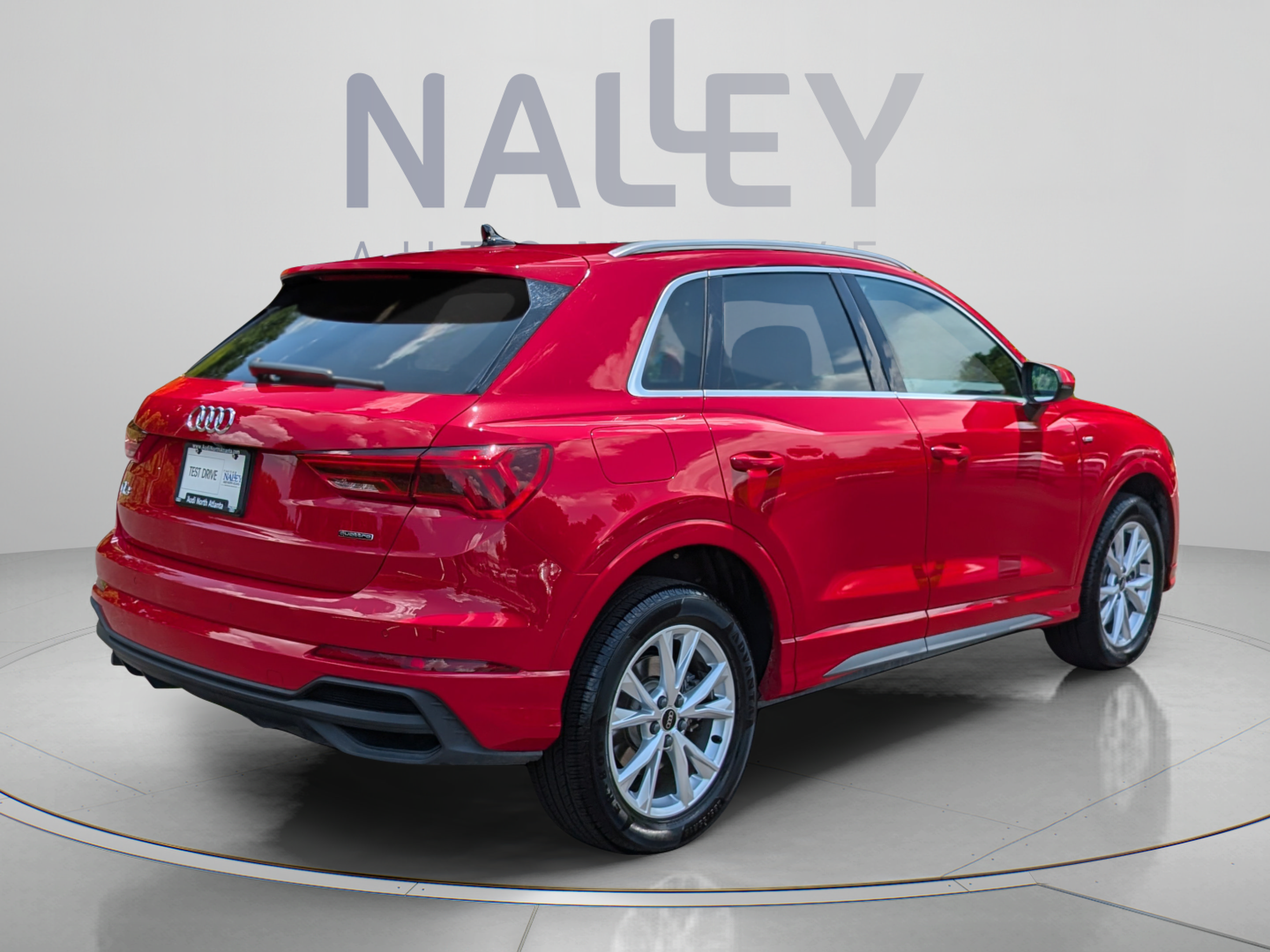 Used 2024 Audi Q3 2.0T Premium AWD/4WD image 5