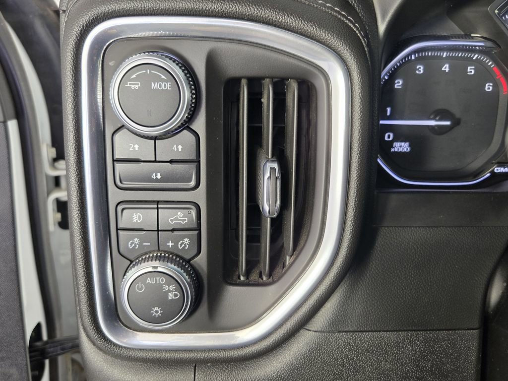 Used 2022 GMC Sierra 2500 SLE w/ SLE Convenience Package image 22