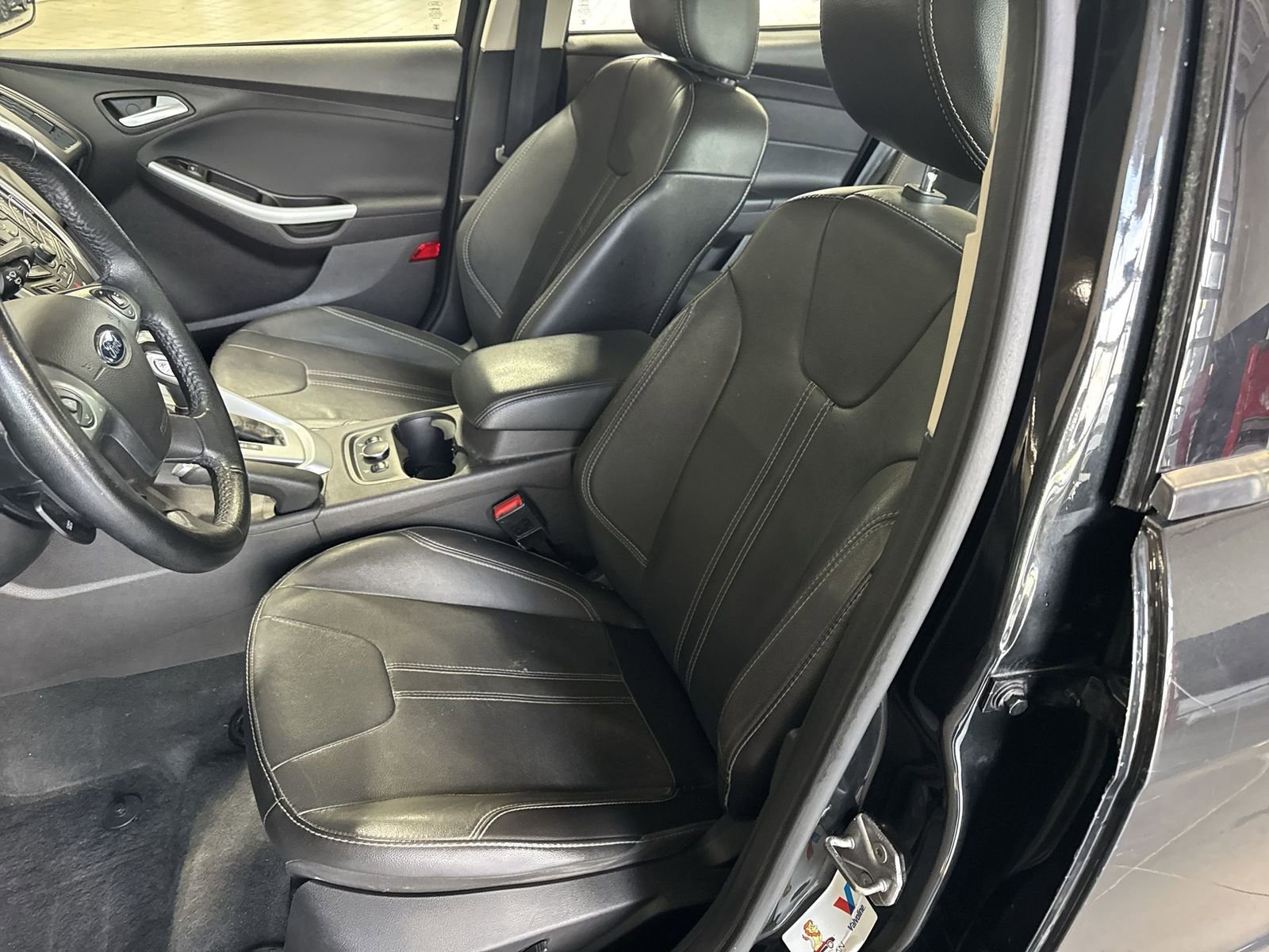Used 2014 Ford Focus SE w/ Equipment Group 201A FWD image 24