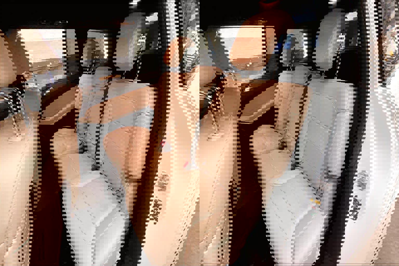 Used 2017 Mercedes-Benz GLS 550 4MATIC image 28