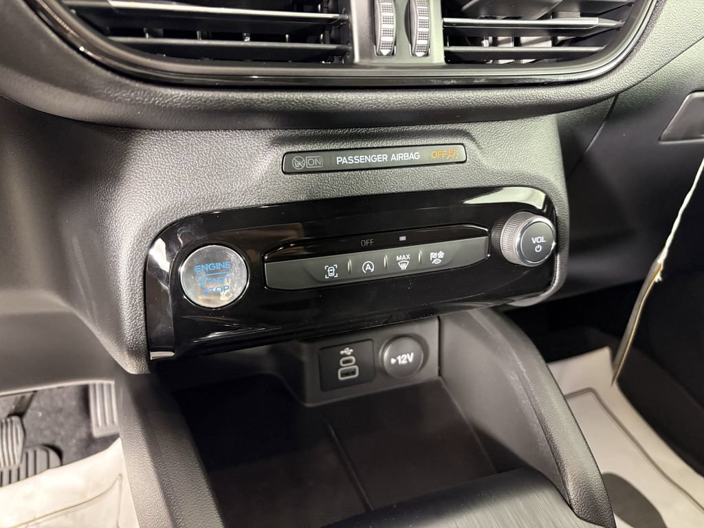 New 2025 Ford Escape ST-Line Select w/ Tech Pack #1 AWD/4WD image 24