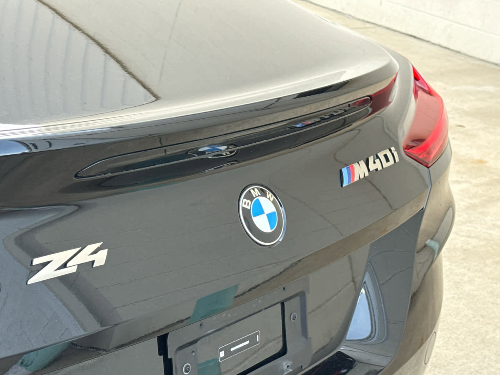 Certified 2024 BMW Z4 M40i w/ Premium Package image 5
