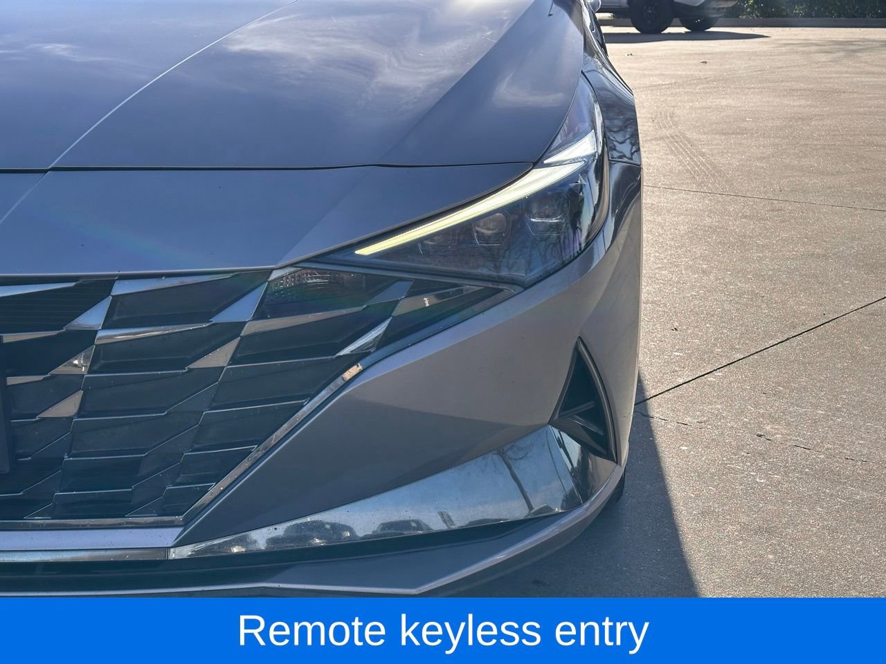 Used 2023 Hyundai Elantra Limited image 6