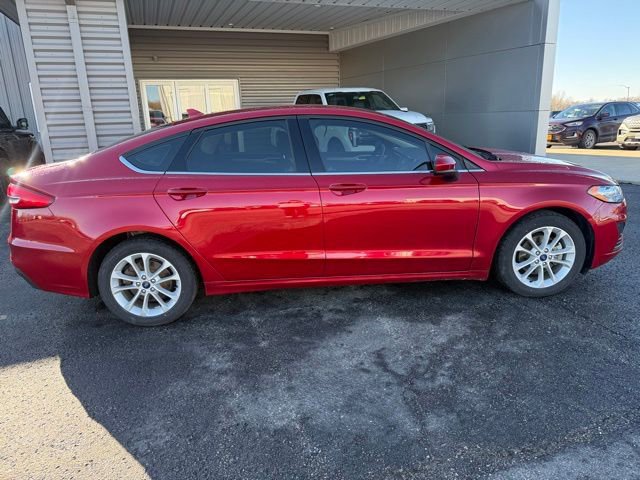 Used 2020 Ford Fusion SE image 5