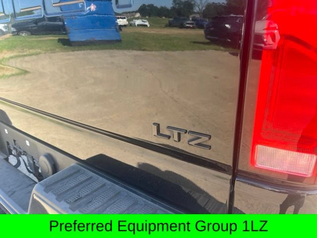 Used 2025 Chevrolet Silverado 2500 LTZ w/ Trail Boss Package AWD/4WD image 19