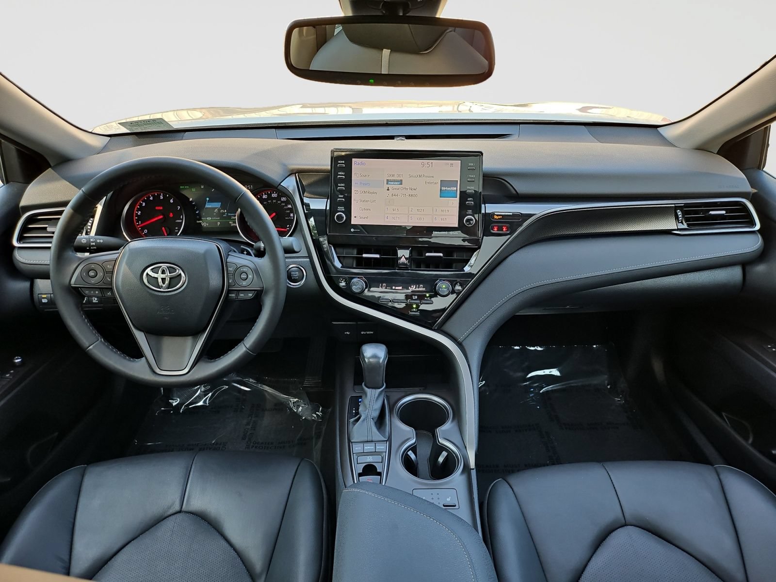 Used 2021 Toyota Camry XSE FWD image 10