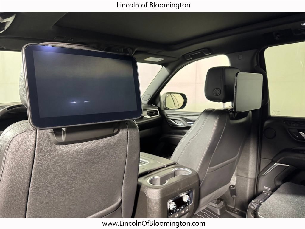 Used 2023 GMC Yukon XL Denali w/ Denali Reserve Package AWD/4WD image 13