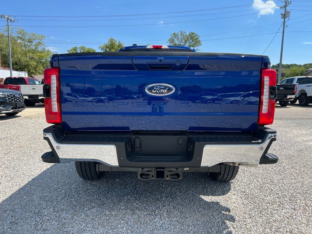 New 2026 Ford F350 Lariat w/ FX4 Off-Road Package image 7