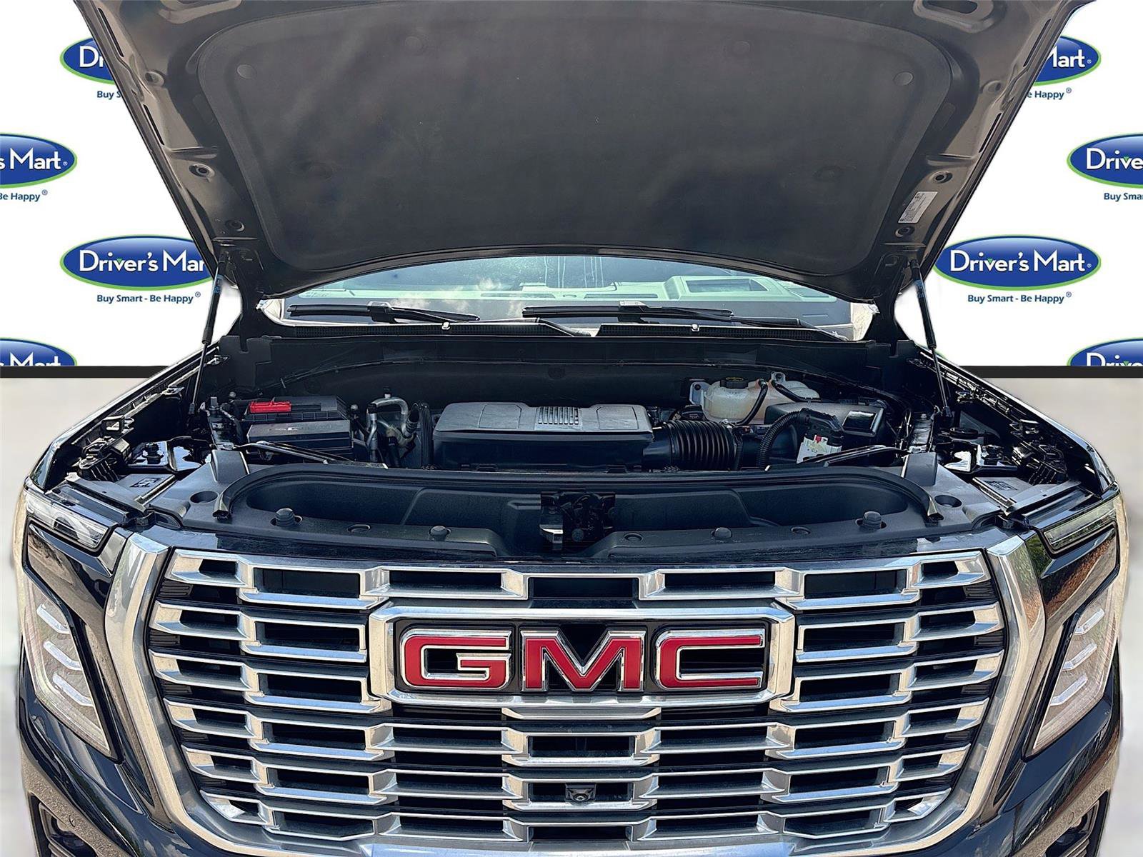 Used 2025 GMC Yukon Denali RWD image 32