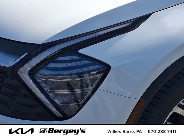 Certified 2024 Kia Sportage LX image 11