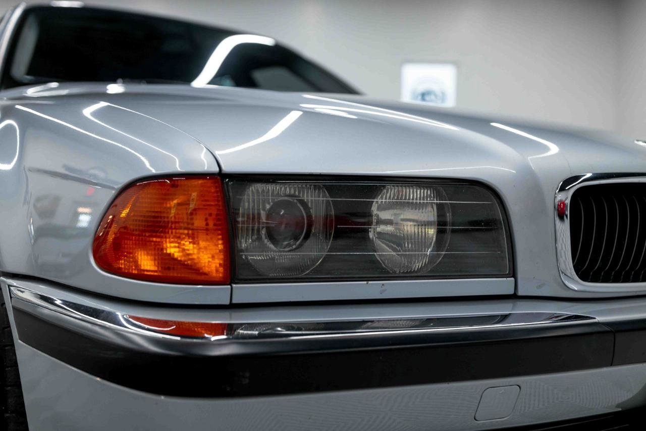 Used 1998 BMW 740iL RWD image 17