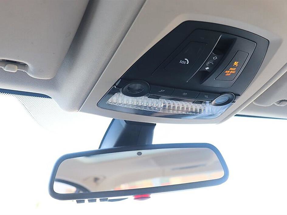 Used 2011 BMW 550i Sedan image 27