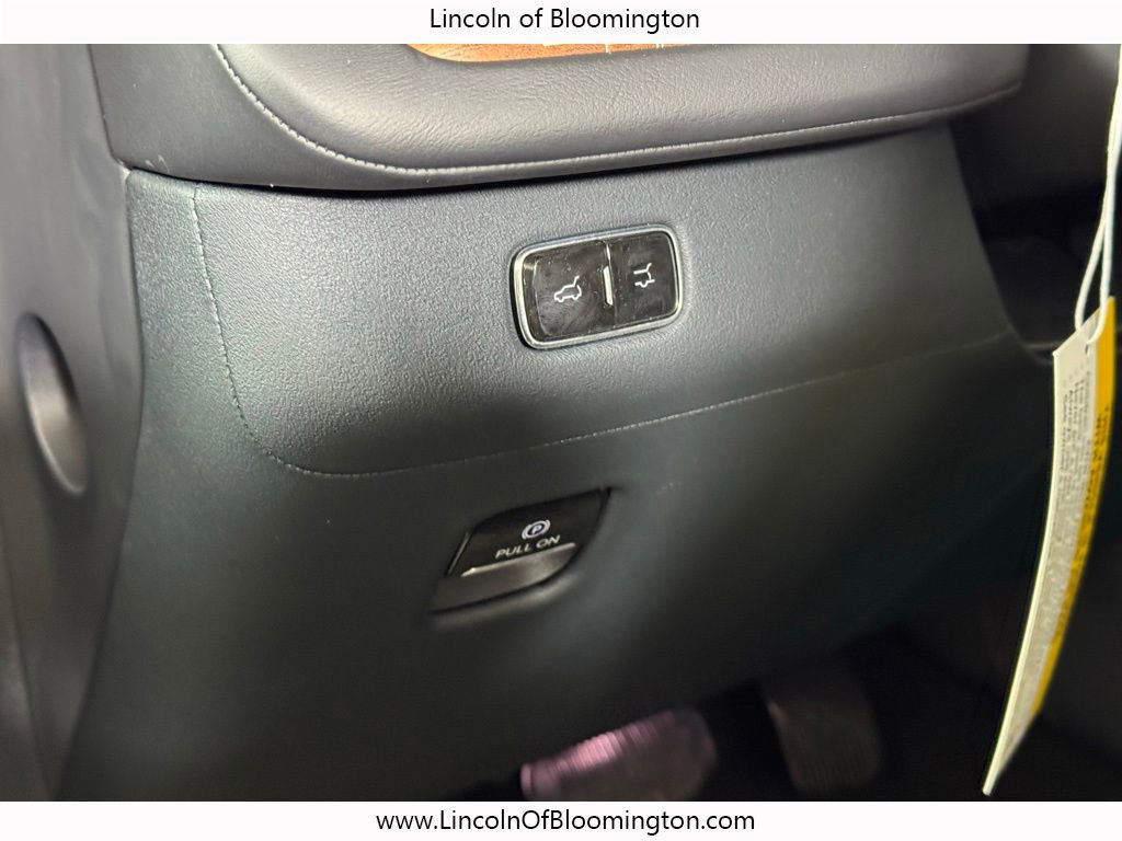 New 2025 Lincoln Navigator L Black Label image 24