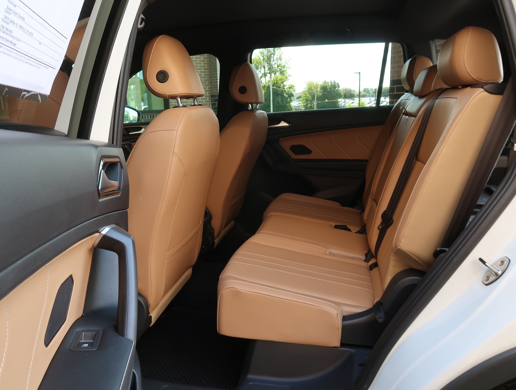 Used 2024 Volkswagen Tiguan SE FWD image 31