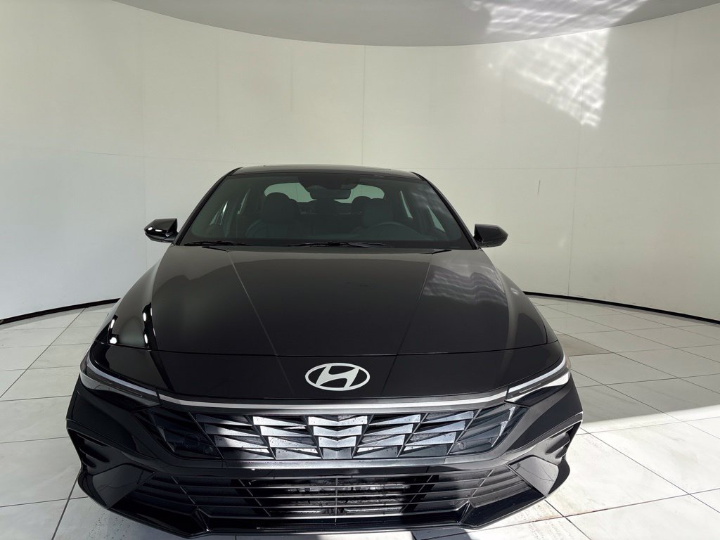 New 2026 Hyundai Elantra SEL Sport FWD image 8