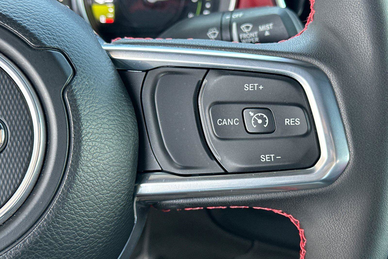 Used 2023 Jeep Wrangler Unlimited Rubicon 4xe image 28