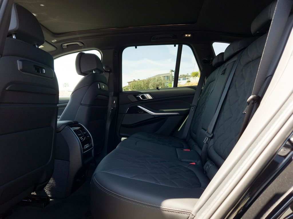 New 2026 BMW X5 xDrive50e w/ Executive Package image 8
