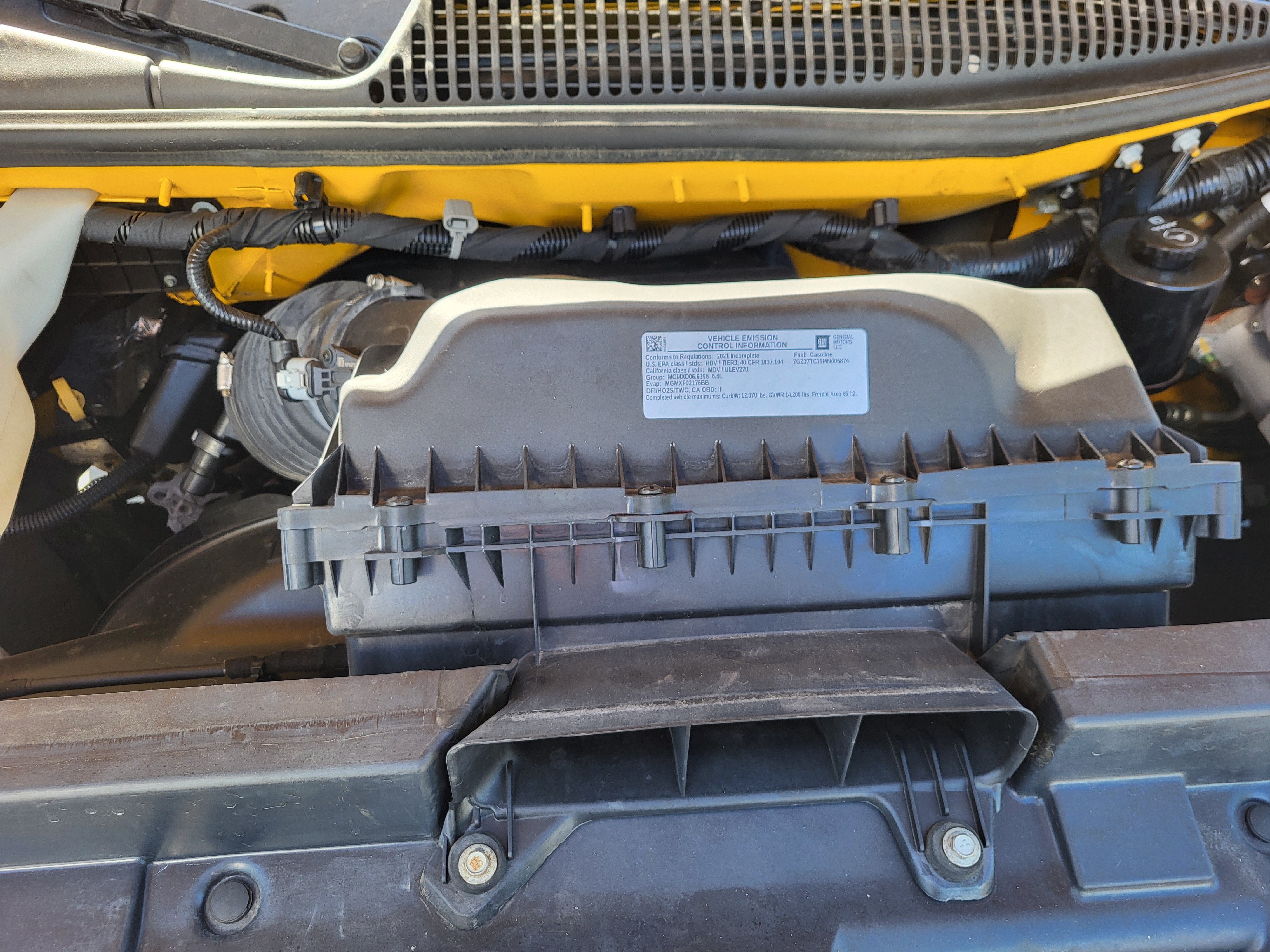 Used 2021 GMC Savana 3500 Extended w/ Power Convenience Package RWD image 19